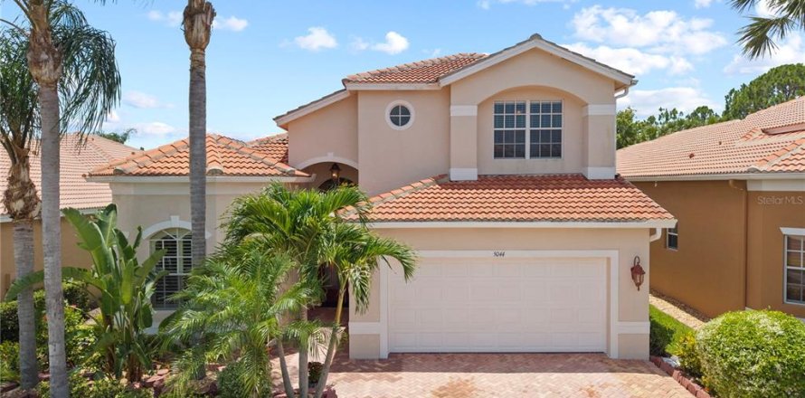 House in Wimauma, Florida 4 bedrooms, 260.03 sq.m. № 2133792
