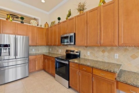 House in Wimauma, Florida 4 bedrooms, 260.03 sq.m. № 2133792 - photo 14