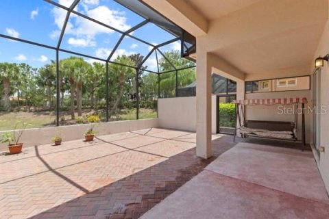 House in Wimauma, Florida 4 bedrooms, 260.03 sq.m. № 2133792 - photo 23