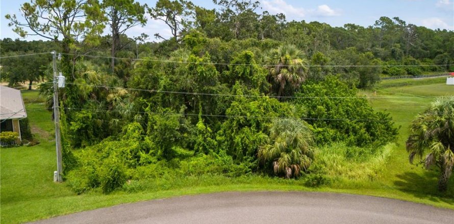Terreno en North Port, Florida № 1885884