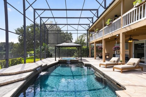 House in Oviedo, Florida 4 bedrooms, 361.02 sq.m. № 2393733 - photo 4