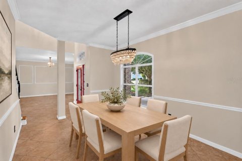 House in Oviedo, Florida 4 bedrooms, 361.02 sq.m. № 2393733 - photo 24