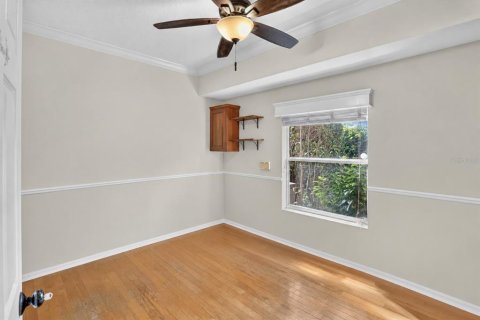 House in Oviedo, Florida 4 bedrooms, 361.02 sq.m. № 2393733 - photo 28