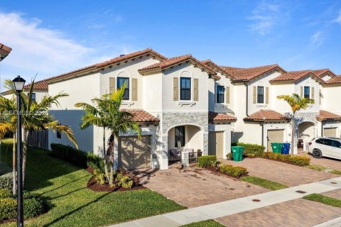 Touwnhouse à vendre à Homestead, Floride: 3 chambres, 157.47 m2 № 2066724 - photo 2