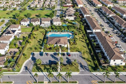 Touwnhouse à vendre à Homestead, Floride: 3 chambres, 157.47 m2 № 2066724 - photo 6