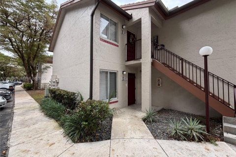 Кондоминиум с 2 спальнями в Майами, Флорида № 2003753