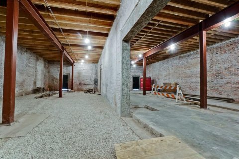 Immobilier commercial à louer à Bradenton, Floride: 903.47 m2 № 2308427 - photo 14