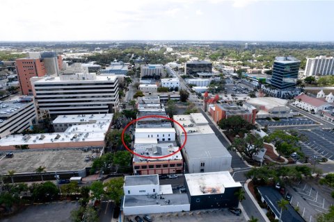 Immobilier commercial à louer à Bradenton, Floride: 903.47 m2 № 2308427 - photo 6