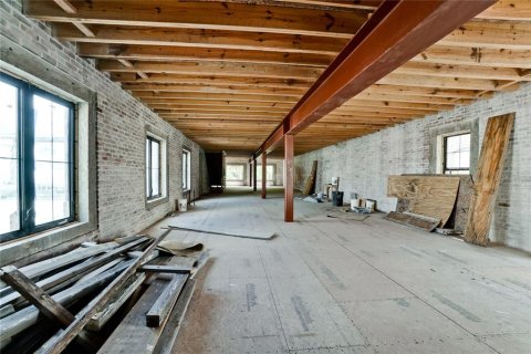 Immobilier commercial à louer à Bradenton, Floride: 903.47 m2 № 2308427 - photo 17