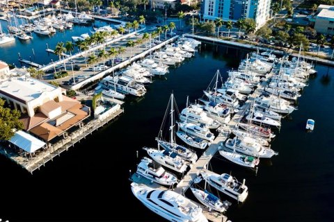 Immobilier commercial à louer à Bradenton, Floride: 903.47 m2 № 2308427 - photo 29