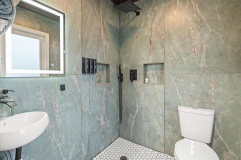 Casa en venta en Clearwater, Florida, 3 dormitorios, 173.91 m2 № 1913378 - foto 14