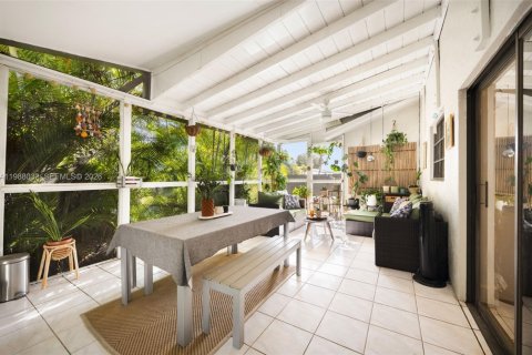 Купить виллу или дом в Майами, Флорида 4 спальни, 141.12м2, № 2050298 - фото 15