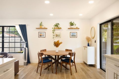 Купить виллу или дом в Майами, Флорида 4 спальни, 141.12м2, № 2050298 - фото 7