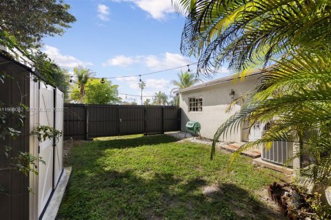 Купить виллу или дом в Майами, Флорида 4 спальни, 141.12м2, № 2050298 - фото 25