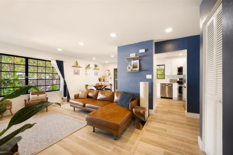 Купить виллу или дом в Майами, Флорида 4 спальни, 141.12м2, № 2050298 - фото 4