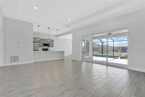 Casa en venta en Cape Coral, Florida, 3 dormitorios, 160.35 m2 № 2094188 - foto 5