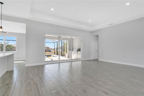 Casa en venta en Cape Coral, Florida, 3 dormitorios, 160.35 m2 № 2094188 - foto 8