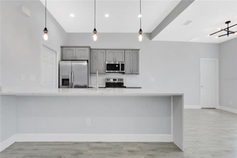Casa en venta en Cape Coral, Florida, 3 dormitorios, 160.35 m2 № 2094188 - foto 7