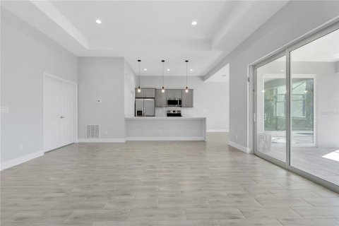 Casa en venta en Cape Coral, Florida, 3 dormitorios, 160.35 m2 № 2094188 - foto 4
