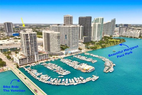 Condo in Miami, Florida, 1 bedroom  № 1811287 - photo 14