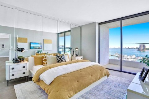 Condo in Miami, Florida, 1 bedroom  № 1811287 - photo 15