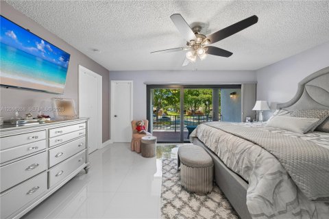 Copropriété à vendre à Miami, Floride: 3 chambres, 164.44 m2 № 2387787 - photo 26