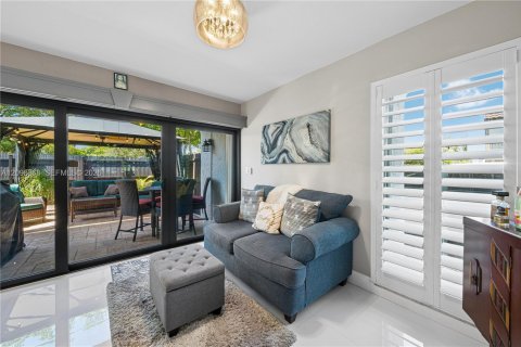 Copropriété à vendre à Miami, Floride: 3 chambres, 164.44 m2 № 2387787 - photo 20
