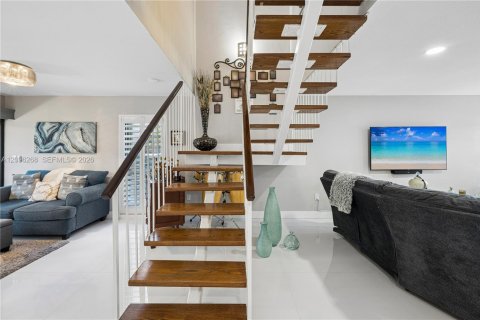 Copropriété à vendre à Miami, Floride: 3 chambres, 164.44 m2 № 2387787 - photo 10