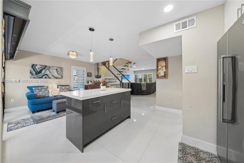 Copropriété à vendre à Miami, Floride: 3 chambres, 164.44 m2 № 2387787 - photo 19