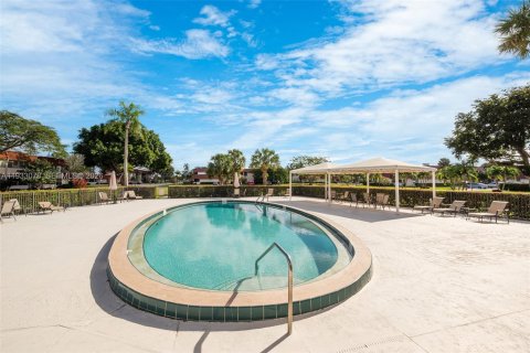 Copropriété à vendre à Royal Palm Beach, Floride: 2 chambres, 101.08 m2 № 2061811 - photo 30