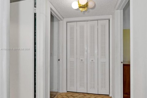 Copropriété à vendre à Royal Palm Beach, Floride: 2 chambres, 101.08 m2 № 2061811 - photo 14