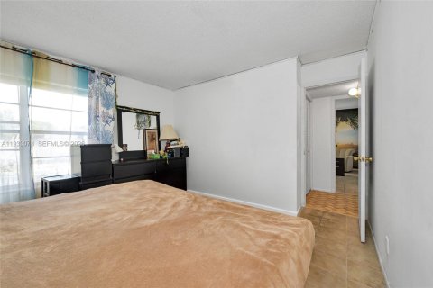 Copropriété à vendre à Royal Palm Beach, Floride: 2 chambres, 101.08 m2 № 2061811 - photo 16