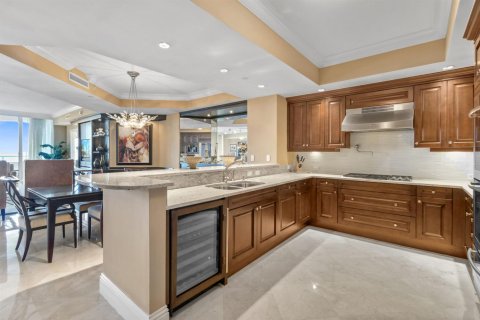 Condo in Riviera Beach, Florida, 3 bedrooms  № 2081911 - photo 9