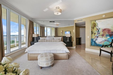 Condo in Riviera Beach, Florida, 3 bedrooms  № 2081911 - photo 13