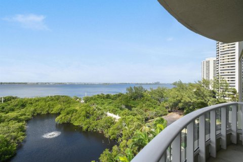 Condo in Riviera Beach, Florida, 3 bedrooms  № 2081911 - photo 24