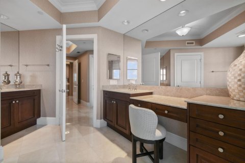 Condo in Riviera Beach, Florida, 3 bedrooms  № 2081911 - photo 15