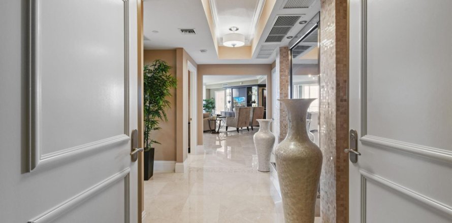 Condo in Riviera Beach, Florida, 3 bedrooms  № 2081911