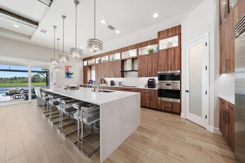 Villa ou maison à vendre à Lakewood Ranch, Floride: 4 chambres, 301.56 m2 № 2430921 - photo 7