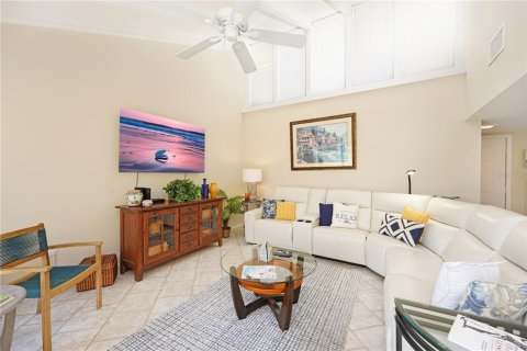 Condominio en alquiler en Bradenton, Florida, 2 dormitorios, 109.44 m2 № 1789727 - foto 5