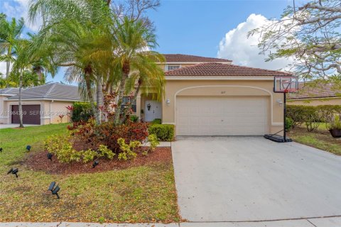 Casa en Weston, Florida 4 dormitorios, 211.26 m2 № 2090458