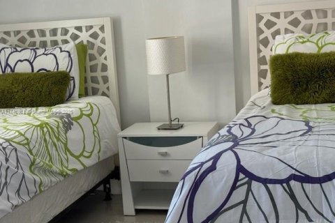 Condominio en venta en Miami Beach, Florida, 2 dormitorios, 91.04 m2 № 1981012 - foto 29