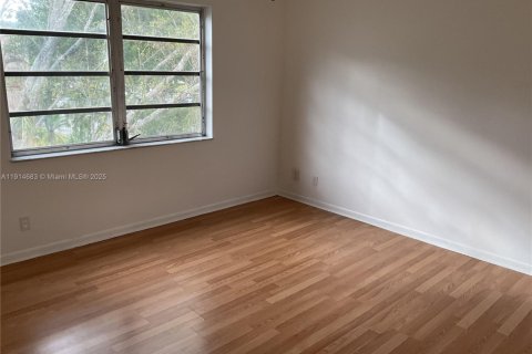 Copropriété à louer à Hollywood, Floride: 2 chambres, 85.47 m2 № 1970492 - photo 21