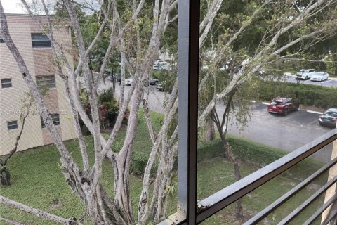 Copropriété à louer à Hollywood, Floride: 2 chambres, 85.47 m2 № 1970492 - photo 29