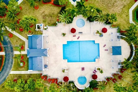 Villa ou maison à vendre à Miami, Floride: 4 chambres, 247.4 m2 № 1966245 - photo 22