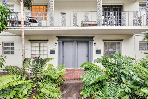 Land in Coral Gables, Florida № 2010808 - photo 19