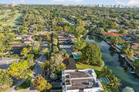 Land in Coral Gables, Florida № 2010808 - photo 6