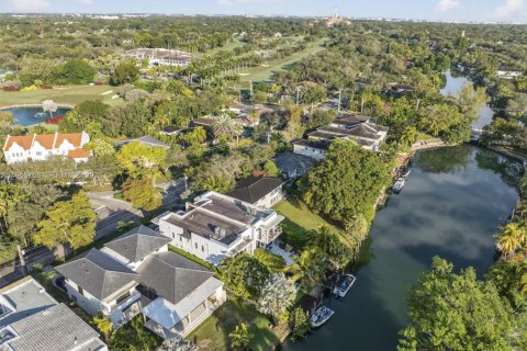 Land in Coral Gables, Florida № 2010808 - photo 7