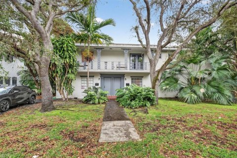 Land in Coral Gables, Florida № 2010808 - photo 16