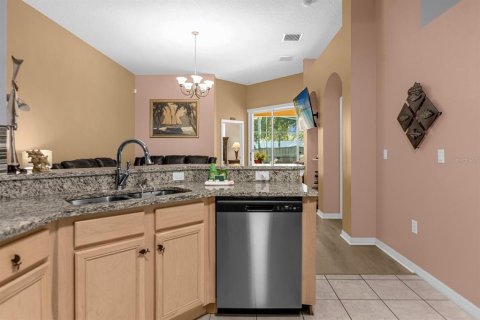 House in Haines City, Florida 4 bedrooms, 181.72 sq.m. № 2110542 - photo 21