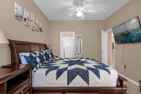 House in Haines City, Florida 4 bedrooms, 181.72 sq.m. № 2110542 - photo 11